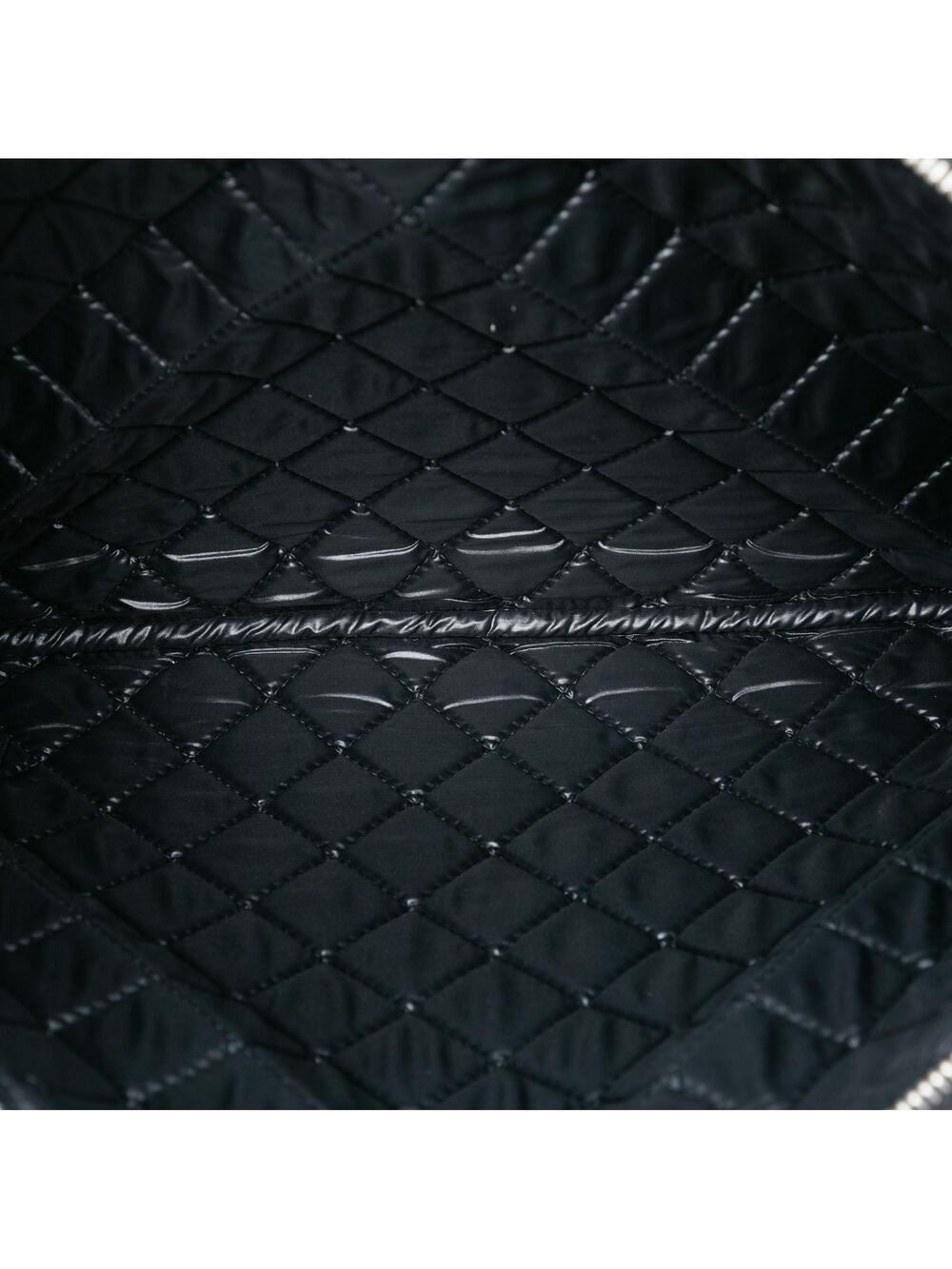 Chanel O Case Clutch Quilted Patent #274717C10B - Picture 4 of 7